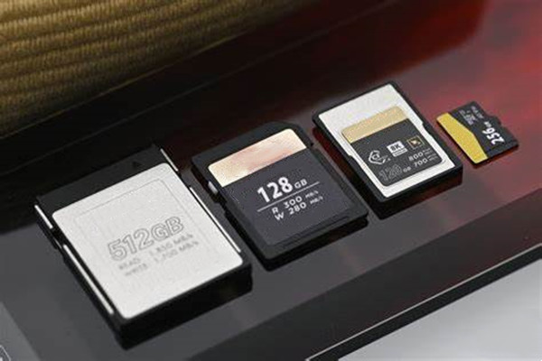 出售sandisk閃存卡，手機(jī)內(nèi)存卡：8Gb、16Gb、32Gb、64Gb、128Gb、256Gb