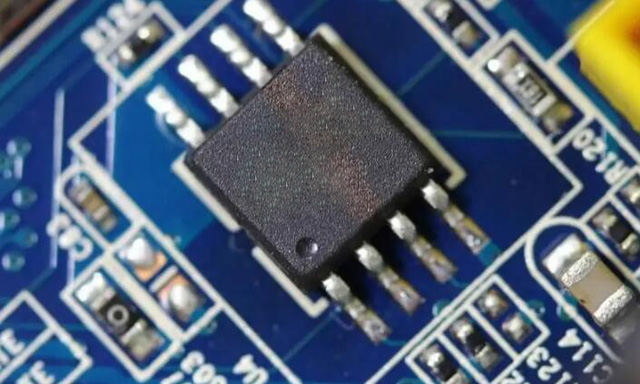 供應(yīng) [XILINX] 現(xiàn)場(chǎng)可編程們陣列：供應(yīng) Spartan-7 FPGA IC、Artix-7 系列 FPGA IC、Virtex-6 FPGA IC