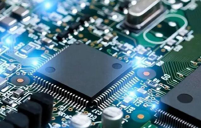 長(zhǎng)期回收【Xilinx】現(xiàn)場(chǎng)可編程門(mén)陣列、射頻片上系統(tǒng)、SoC FPGA、處理器 IC