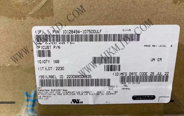 安費(fèi)諾 10128494-107500ULF ExaMEZZ? 夾層式連接器，引領(lǐng)高速連接新時代